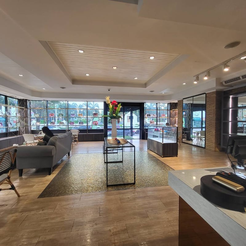 芳香 (The Portico Lang Suan) in Bangkok, Thailand